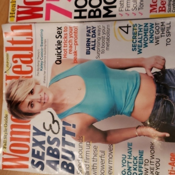 3 Women's Health magazine issues with actresses on the covers. - Picture 2 of 6